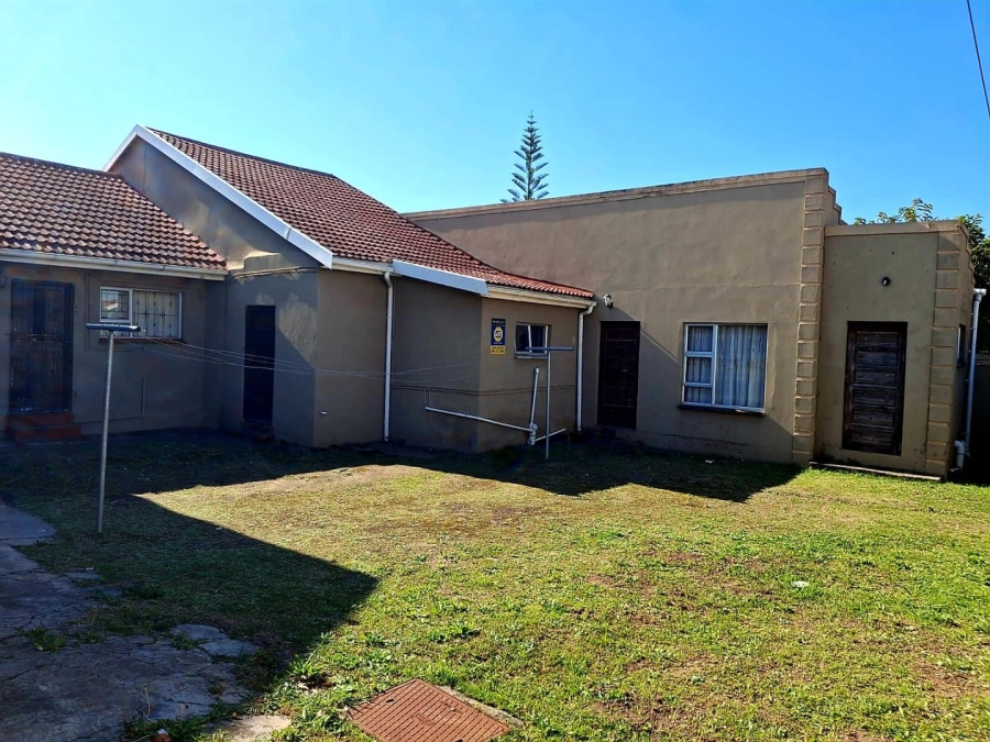 5 Bedroom Property for Sale in Mdantsane Nu 17 Eastern Cape